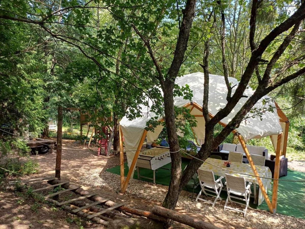 Hotel Jurta Az Erdo Mellett Dezsaval-Keresz-Tanya Pilisszentkereszt Exterior foto